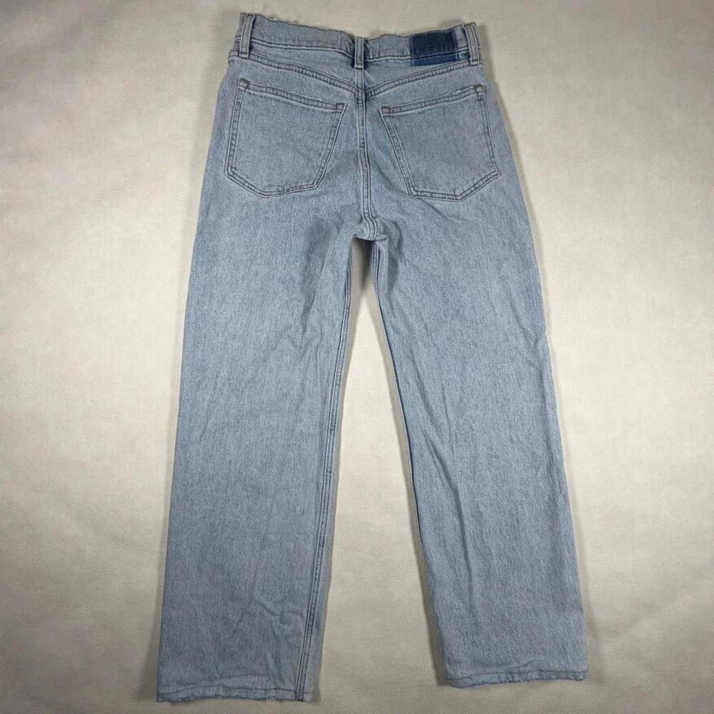 Abercrombie & Fitch The 90s Relaxed Jeans Light Wash High Rise Blue 28/6s